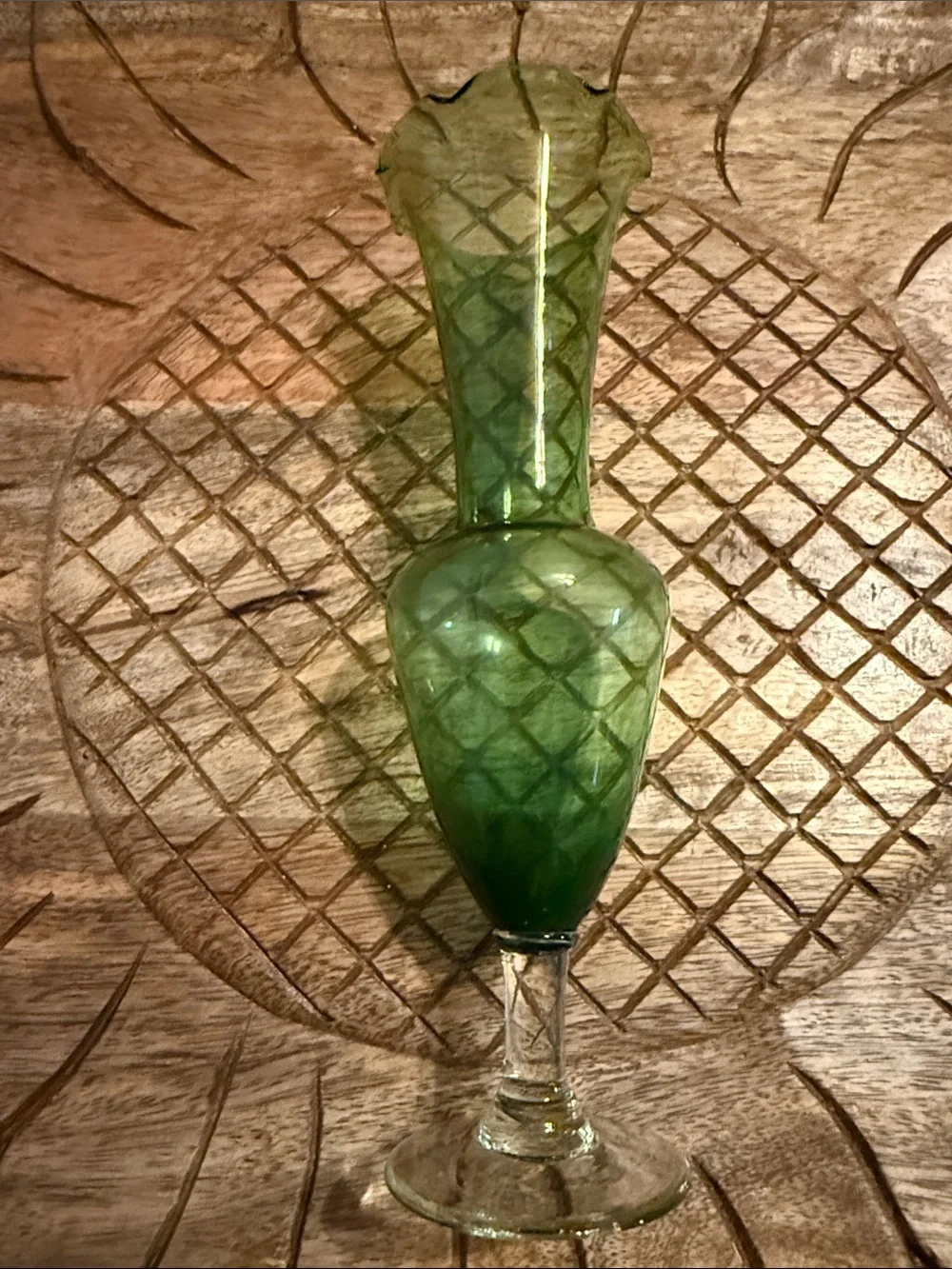 Vintage Green Ruffled Glass Vase - Picture 5 of 6